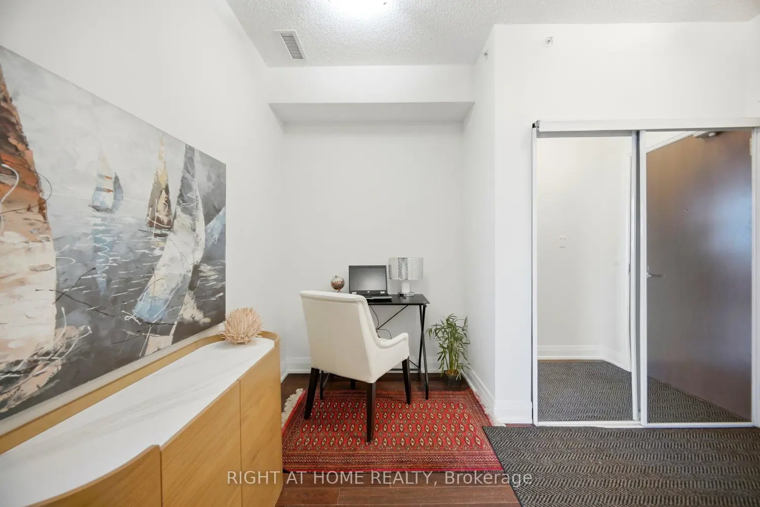 85 North Park Road 612 photo 4