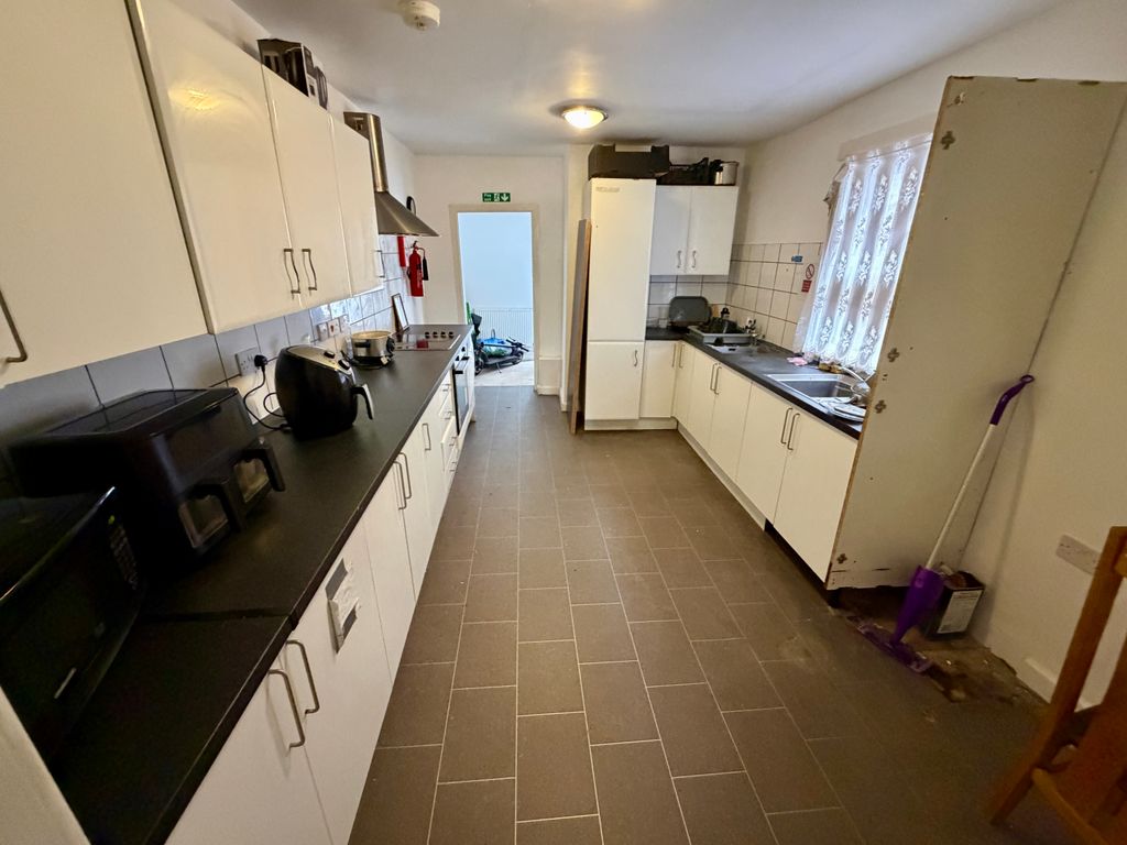 Additional image 5 of 7 bed terraced house for saleMarlborough Road, Gillingham ME7