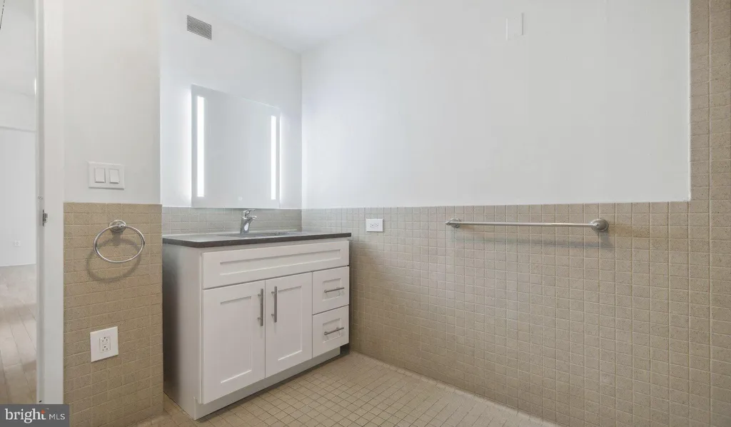 Additional image 7 of 2300 Walnut Street Unit 627, Philadelphia, PA 19103