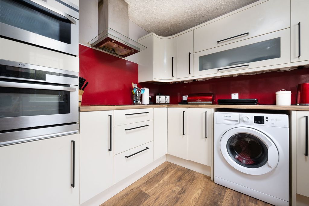 Additional image 7 of 3 bed semi-detached house for saleCrisswell Crescent, Greenock PA16
