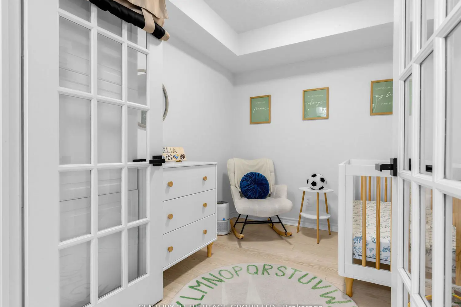8 Rean Drive 703 photo 4