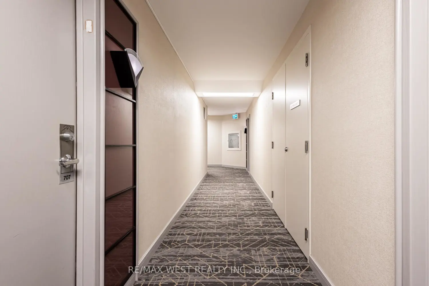 88 Corporate Drive 707
