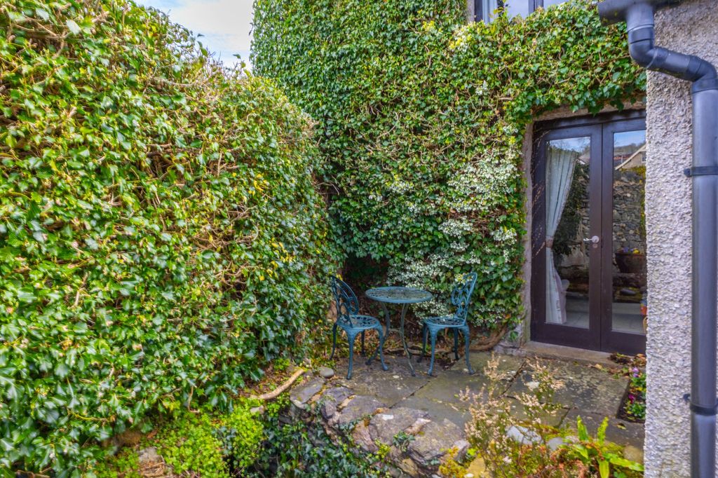 3 bed barn conversion for sale1 Stonebeck, Lindale LA11 photo 4