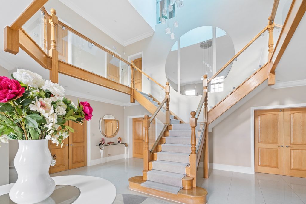 Additional image 2 of 7 bed detached house for saleCamp Road, Gerrards Cross SL9