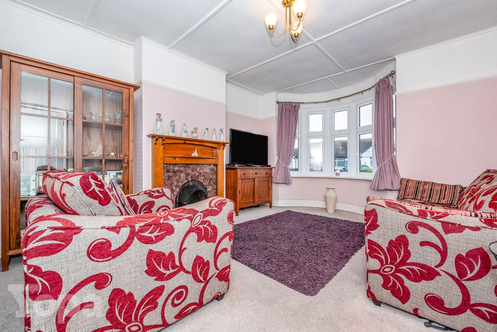 Additional image 2 of 3 bed semi-detached house for saleOakdene Avenue, Erith DA8