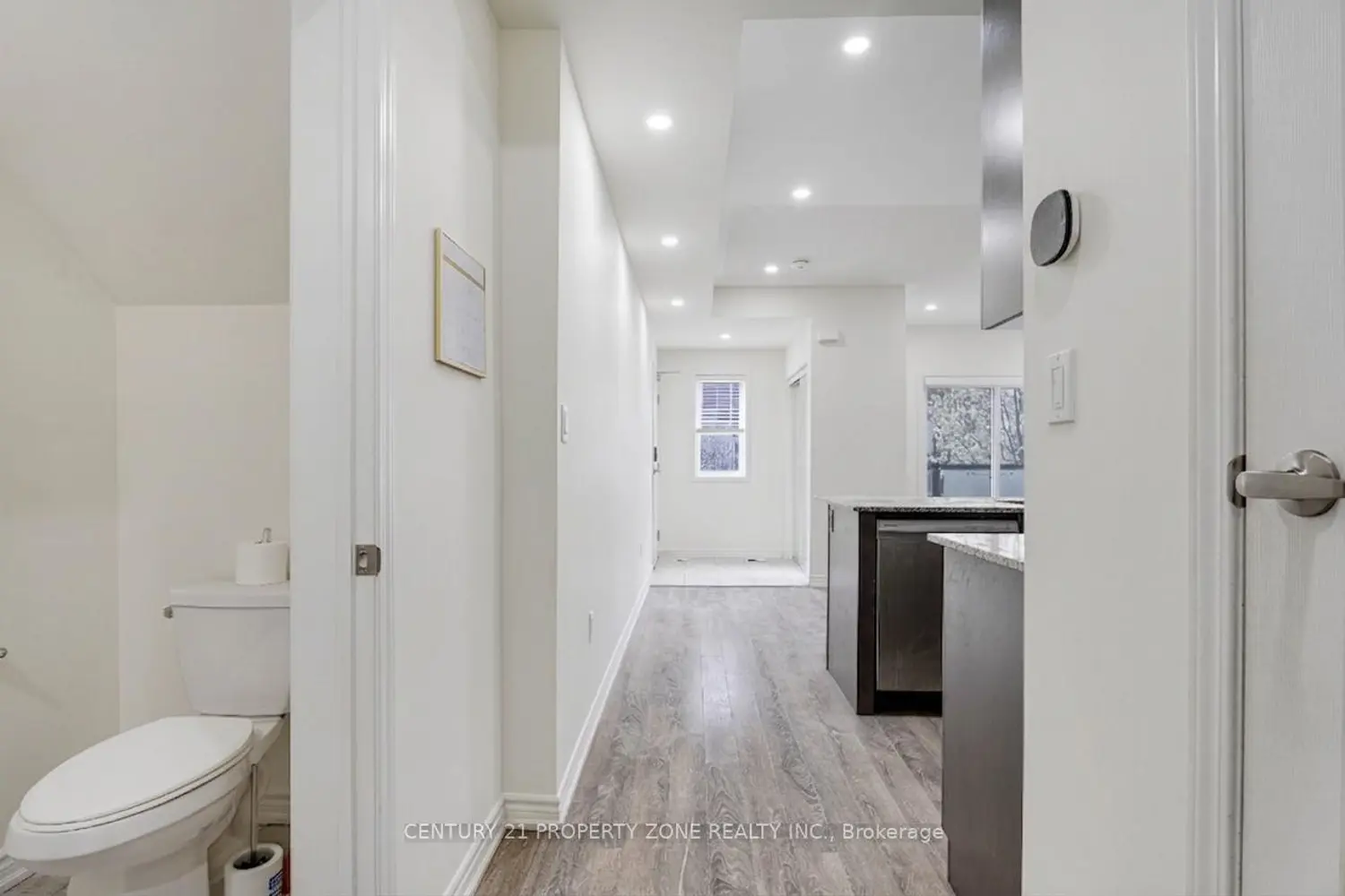 Additional image 7 of 250 Lagerfeld Drive 4