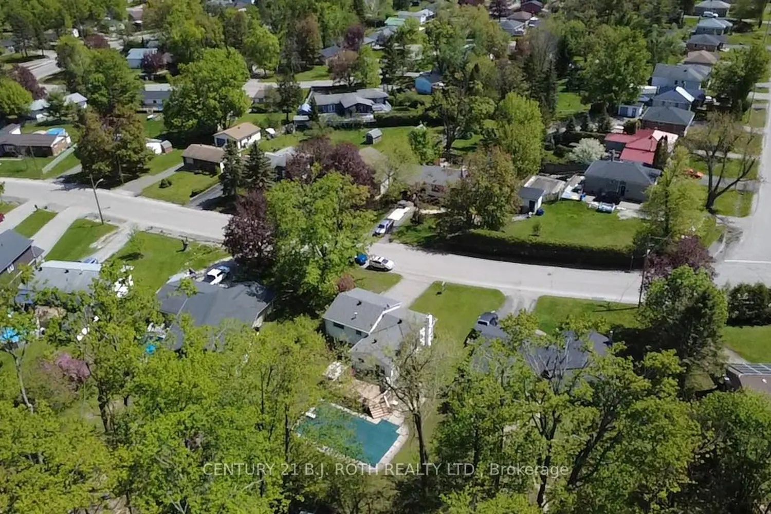 8 Sandra Drive