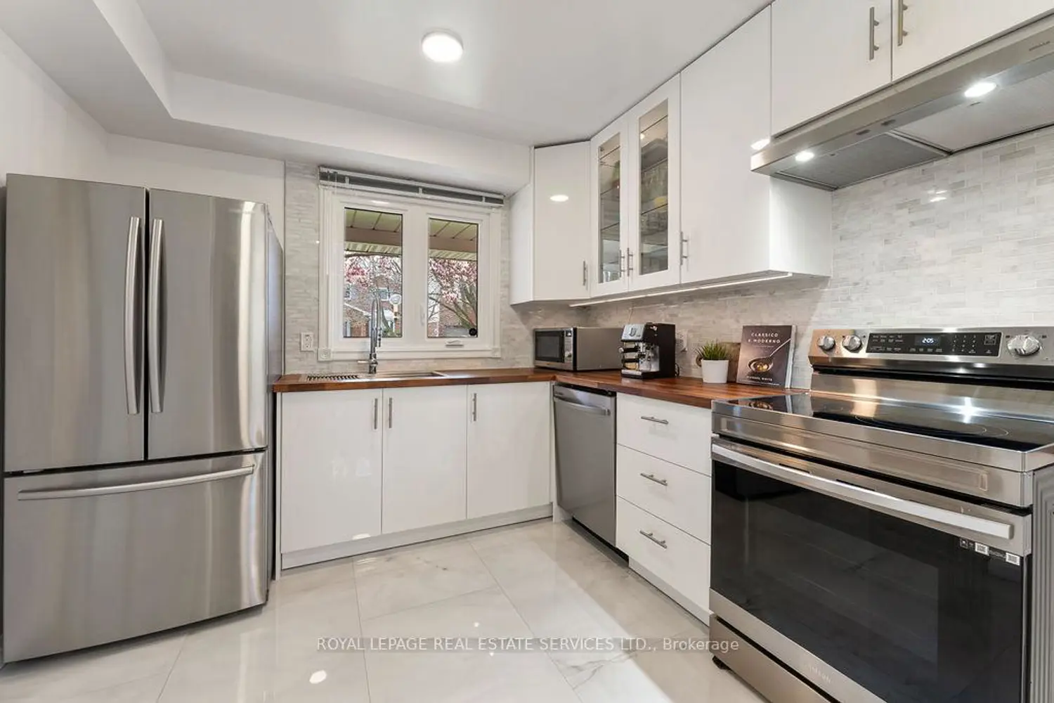 Additional image 4 of 161 Riverview Street