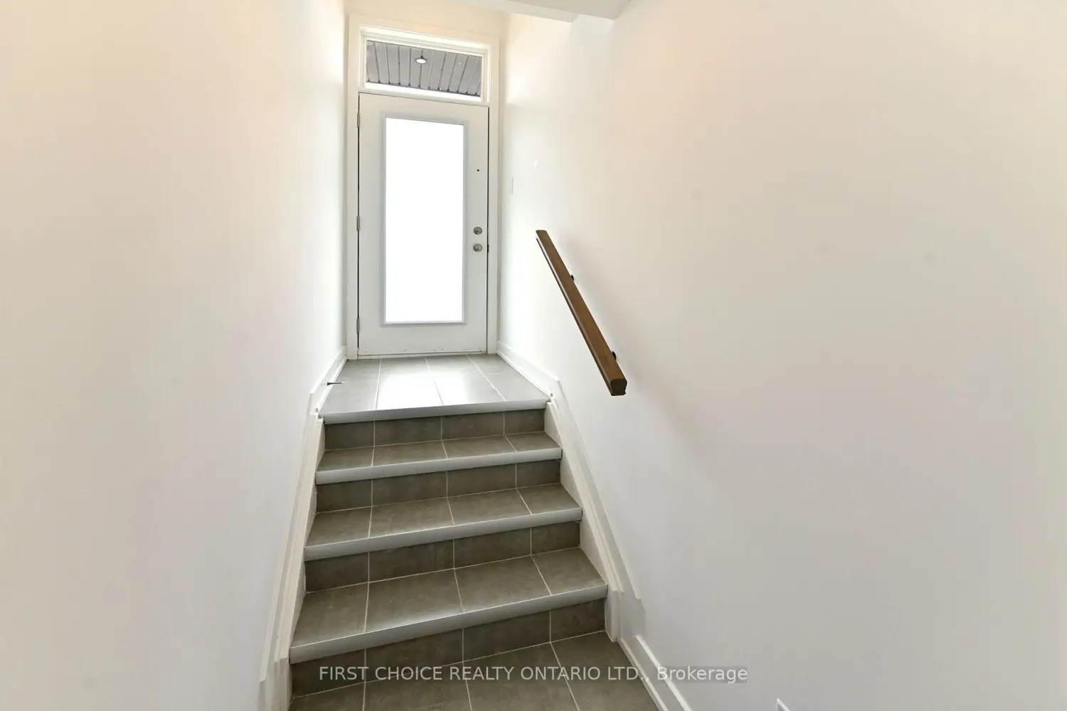410 Rolling Meadow Crescent K photo 4