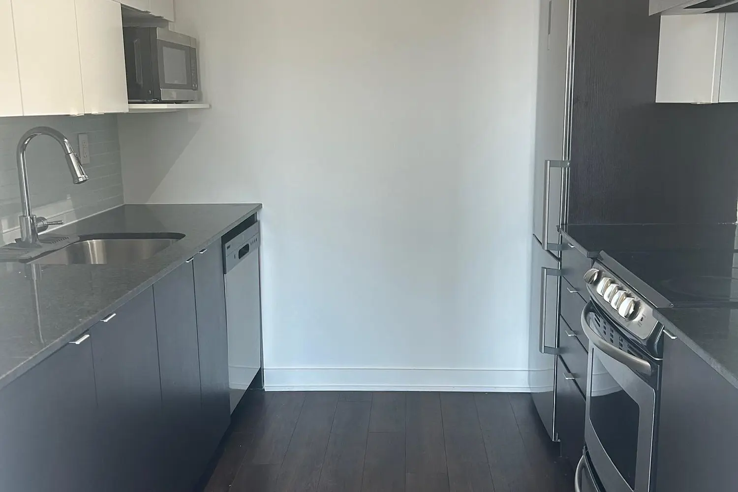 Additional image 6 of 160 Flemington Road 1004