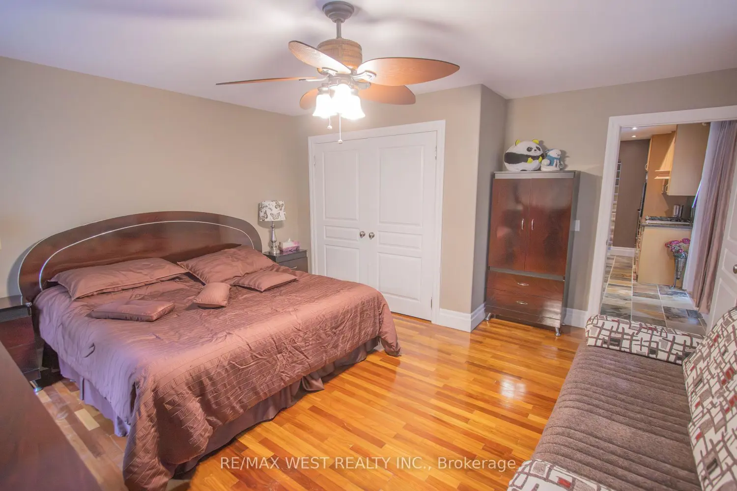 Additional image 7 of 1158 Lorne Lane