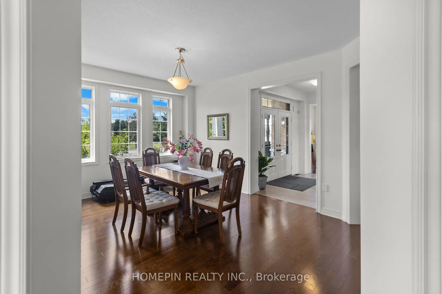 1 Treetops Boulevard photo 4