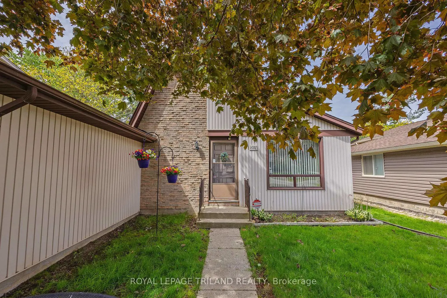 1697 Aldersbrook Road