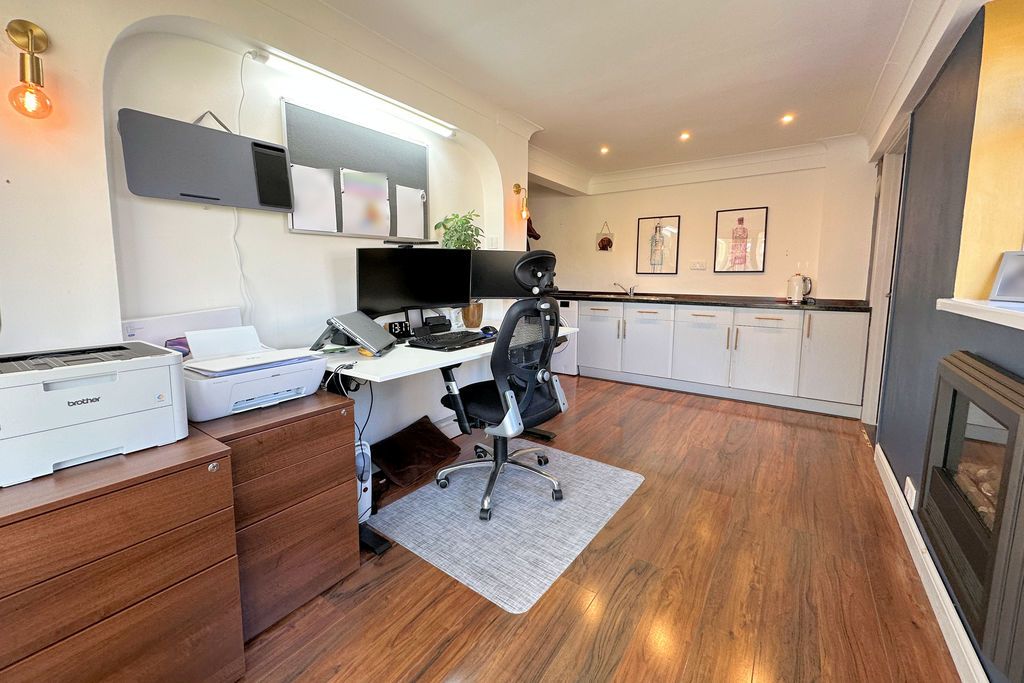 Additional image 3 of 4 bed maisonette for saleBayly Avenue, Portchester PO16