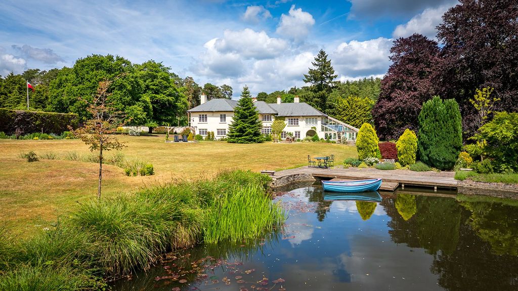 8 bed detached house for saleTilford Road, Rushmoor, Farnham, Surrey GU10