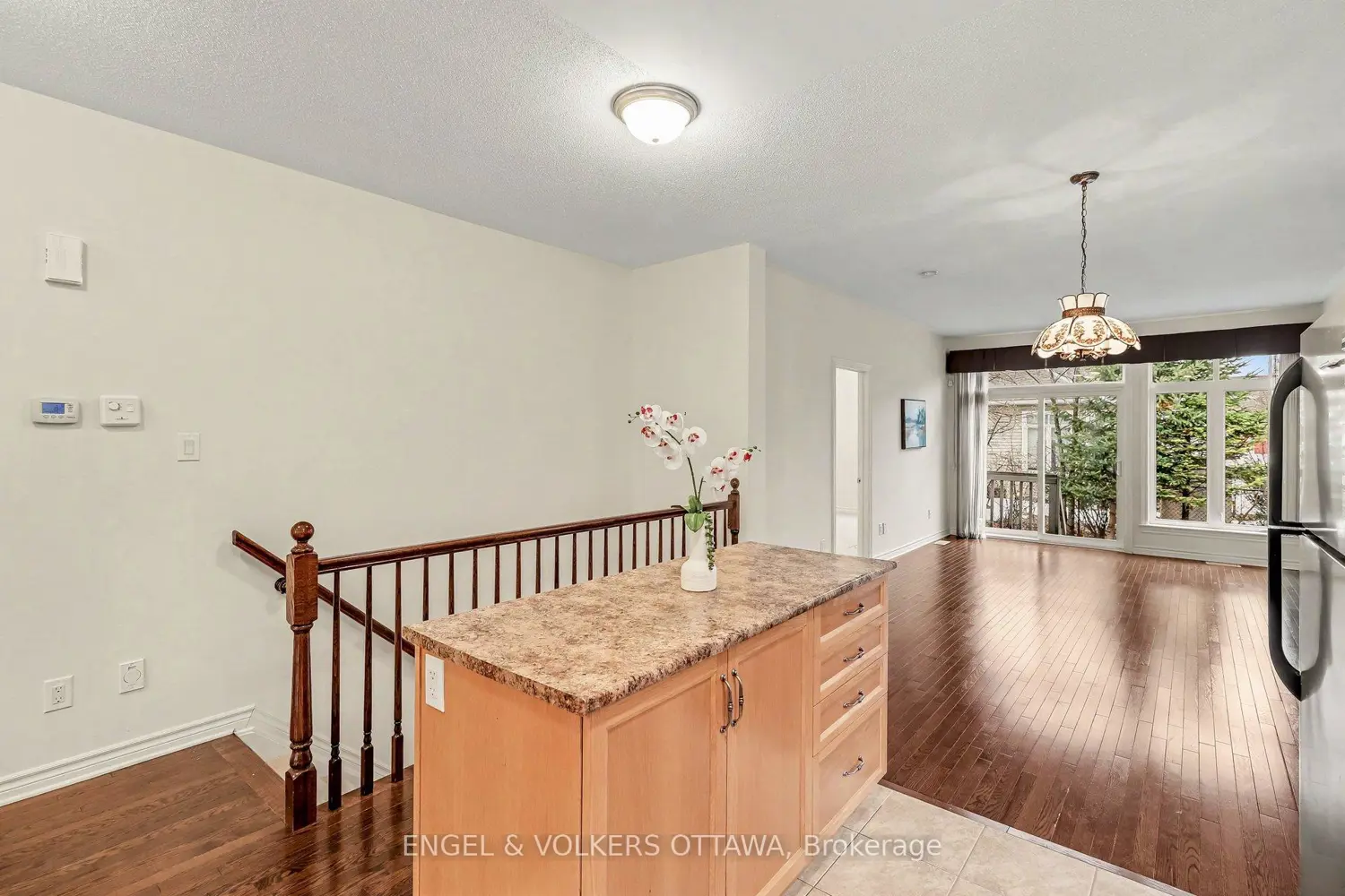 257 Bulrush Crescent photo 4