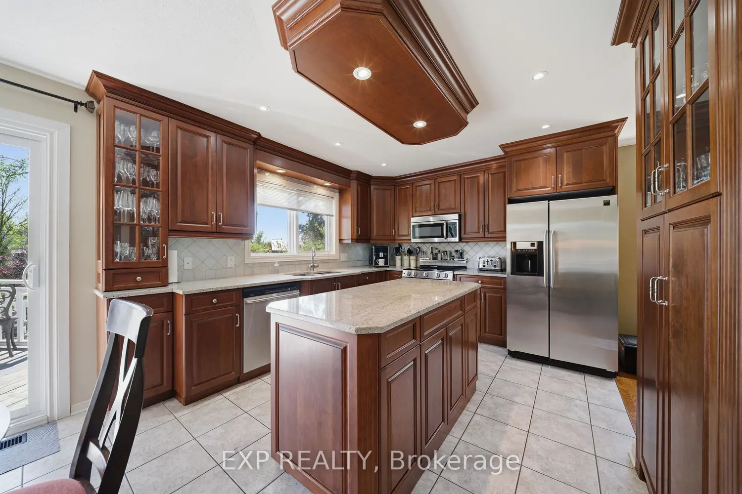 2947 Fontaine Place photo 5