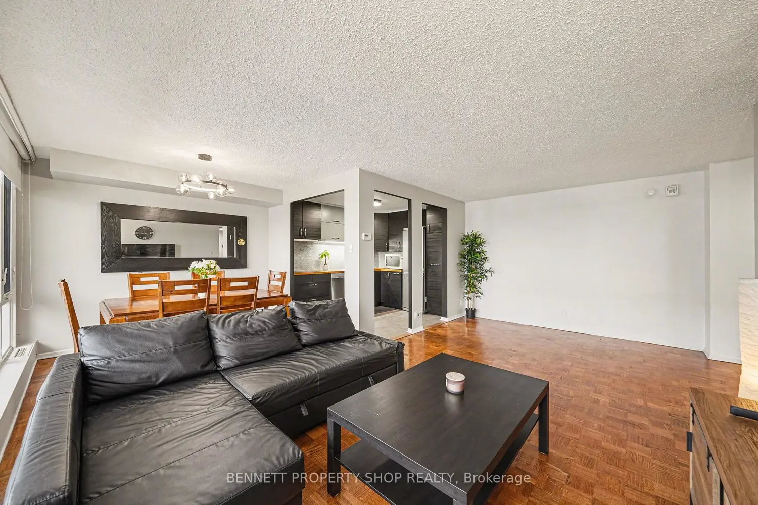 Additional image 5 of 2625 Regina Street 1209