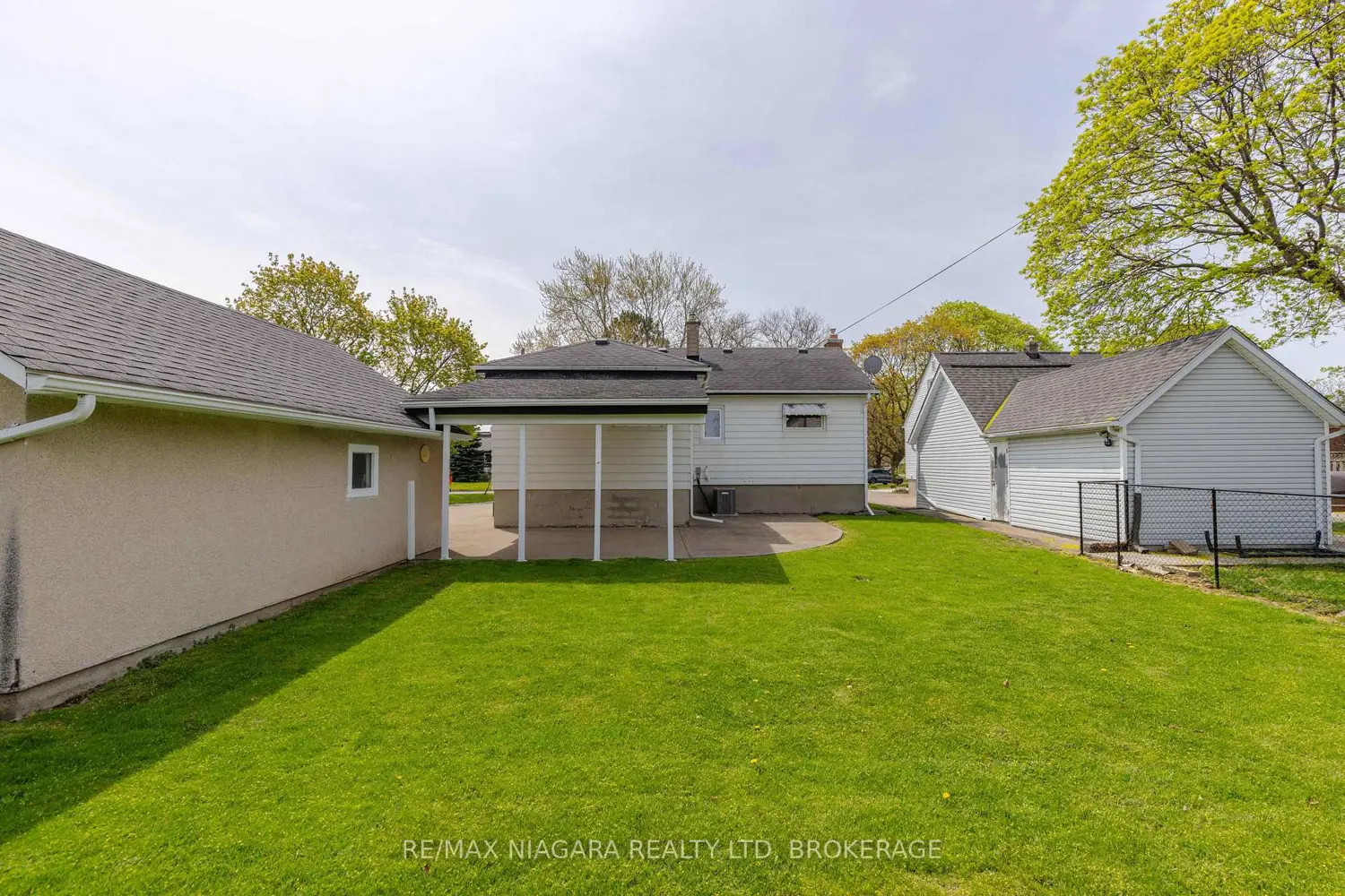 67 Glen Park Road photo 3