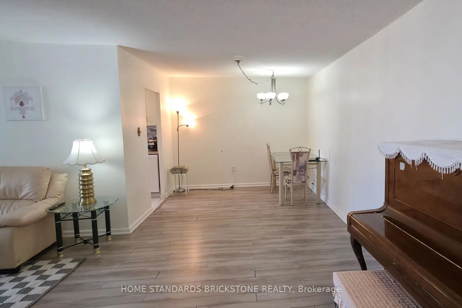 Additional image 16 of 205 Hilda Avenue 1407