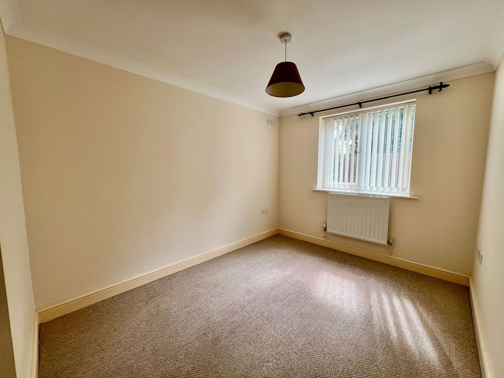 Additional image 7 of 2 bed flat for saleUniversity Court, Grantham NG31