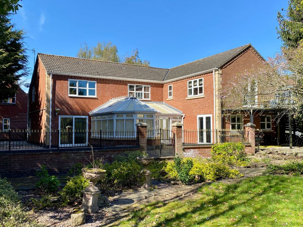 Additional image 8 of 6 bed detached house for saleManthorpe Road, Grantham NG31