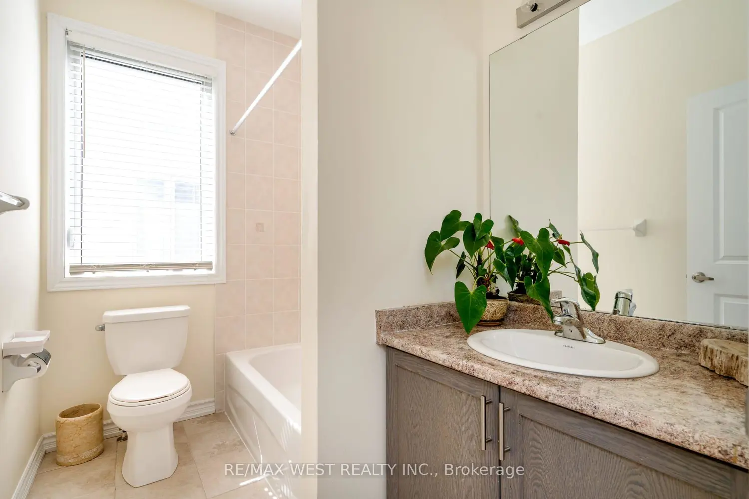 Additional image 8 of 121 Allegra Drive