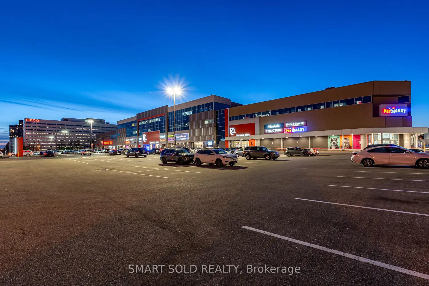 Additional image 19 of 713 Lawrence Avenue 14