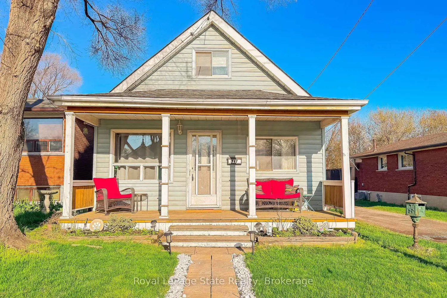 717 Knox Avenue
