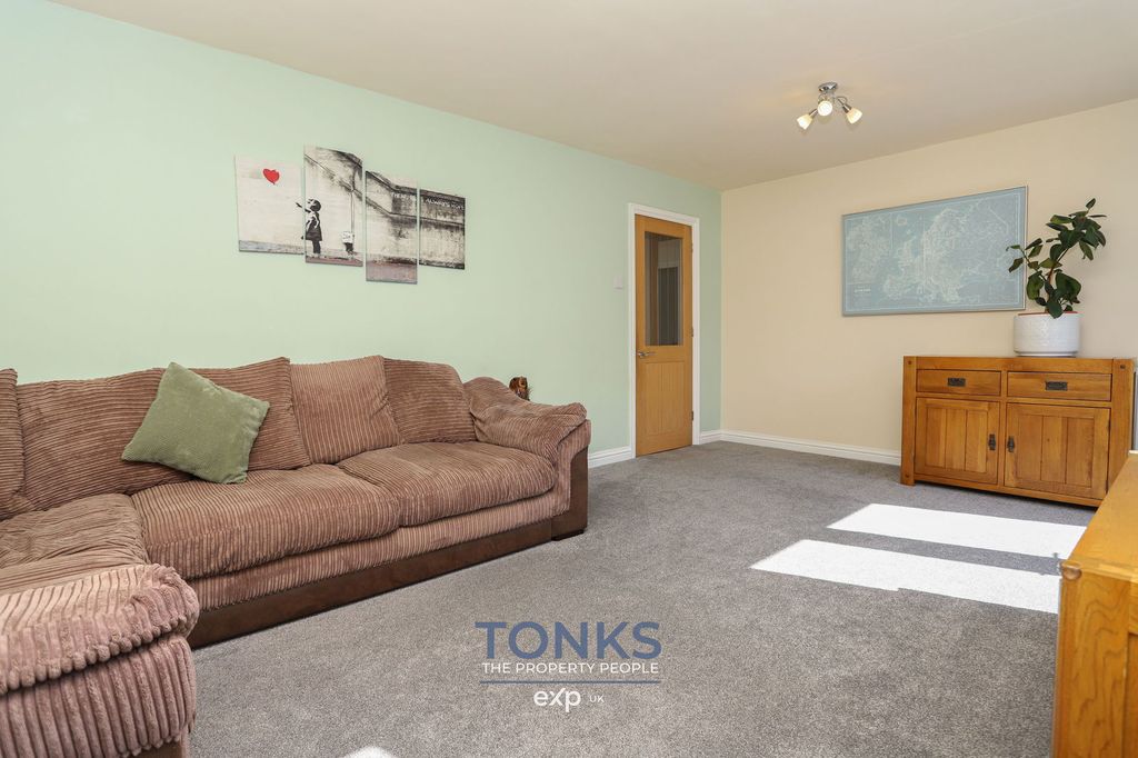 Additional image 9 of 4 bed detached house for saleHamilton Avenue, Halesowen B62