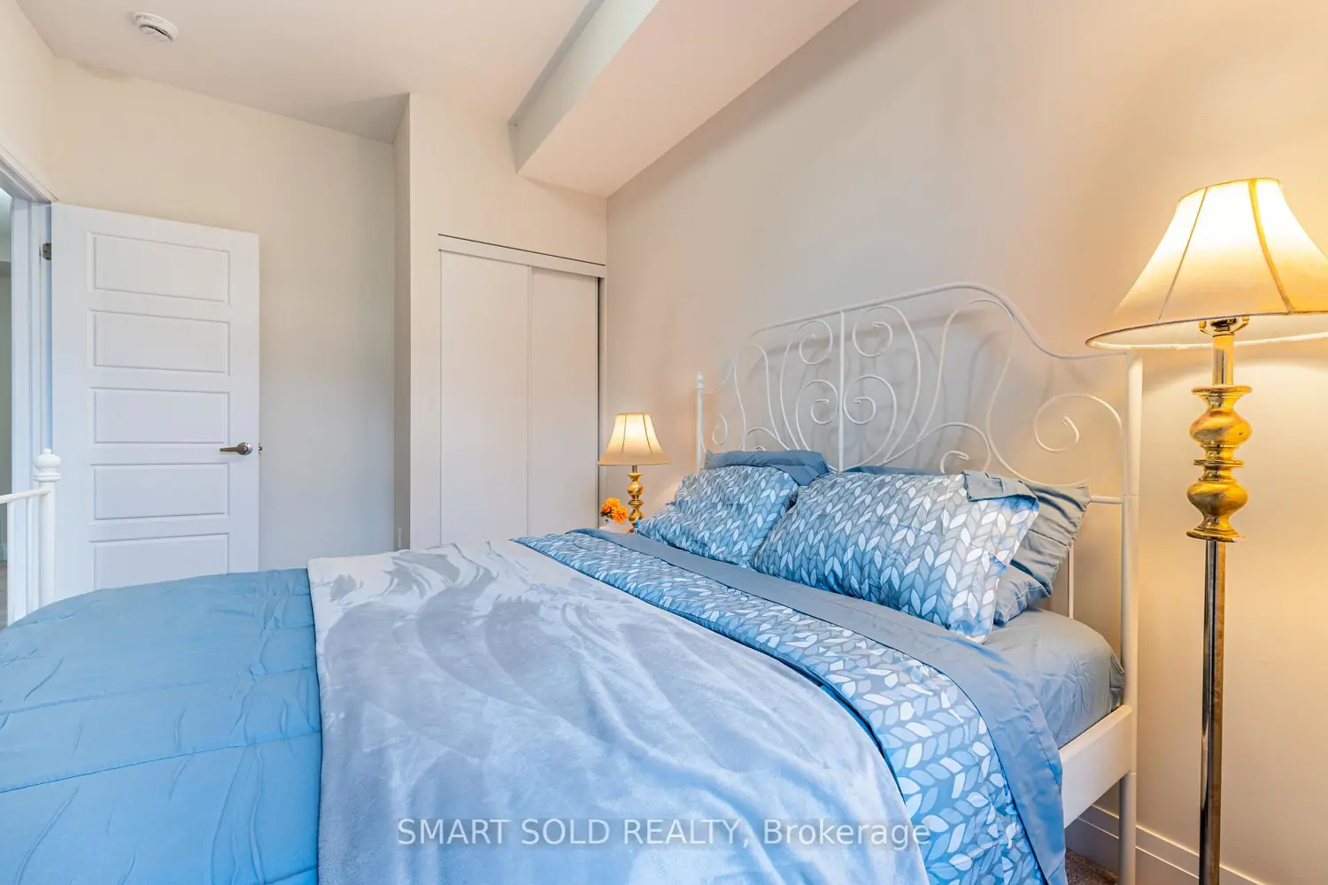 Additional image 11 of 713 Lawrence Avenue 14