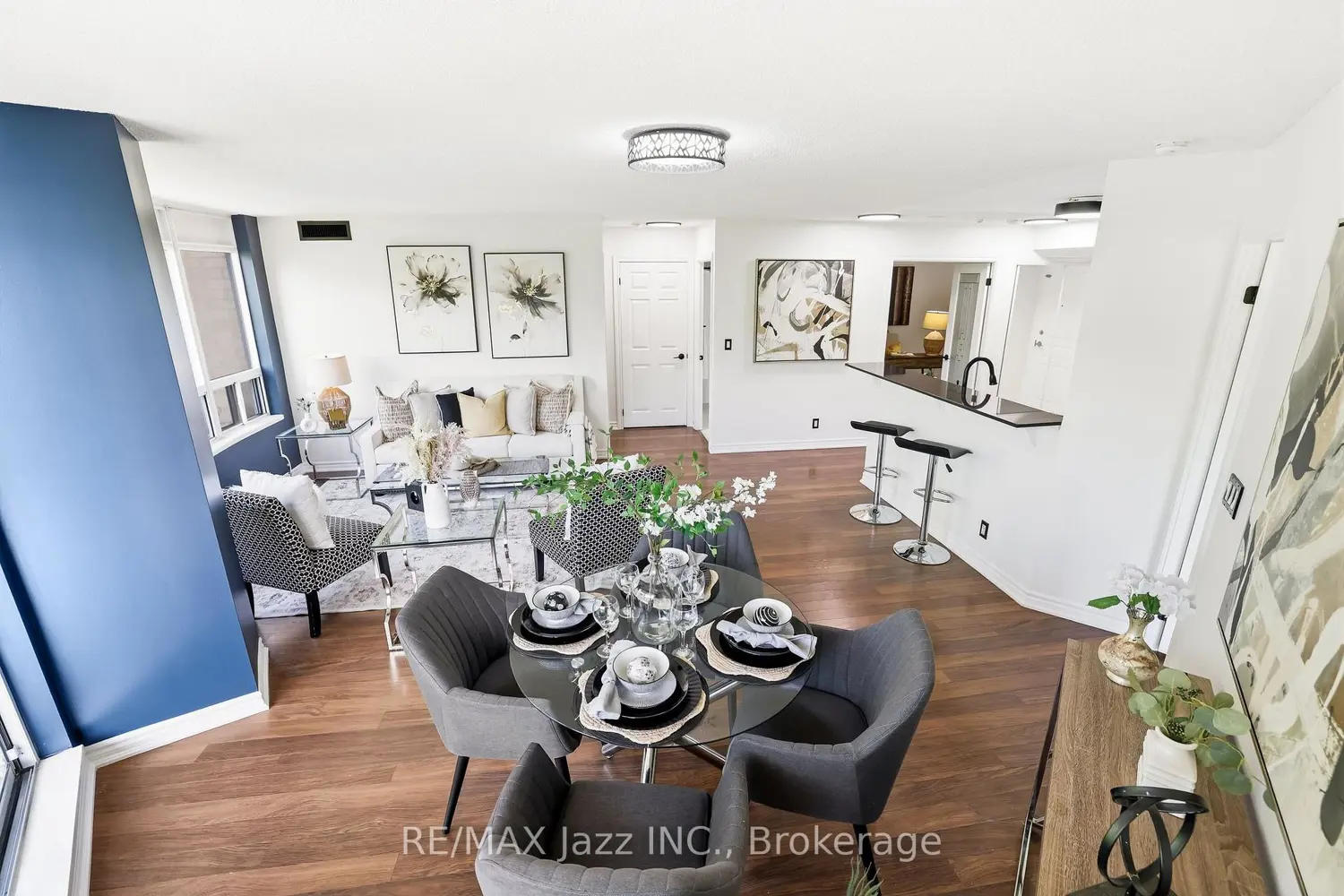Additional image 3 of 16 Dallimore Circle 307