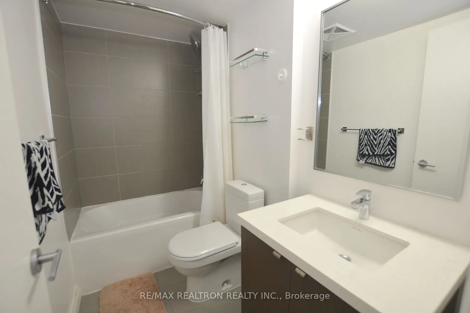 Additional image 18 of 155 Yorkville Avenue 713