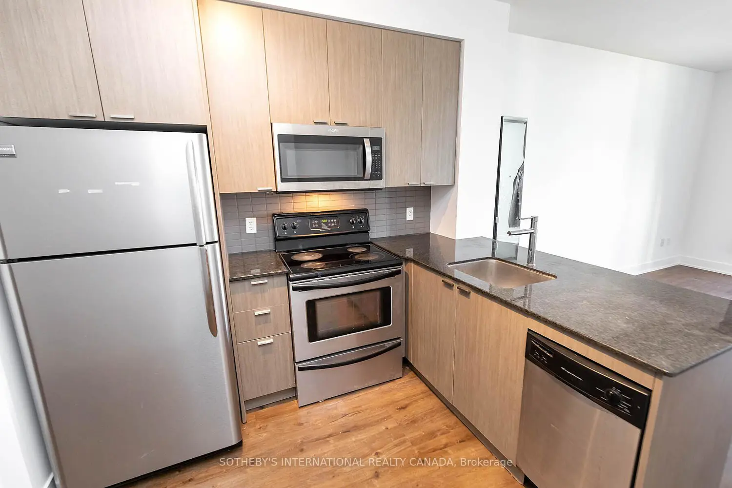 Additional image 7 of 23 Sheppard Avenue 2612