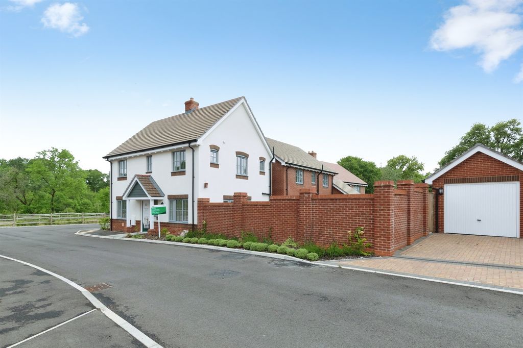 Additional image 28 of 3 bed detached house for saleWhitsbury Road, Fordingbridge SP6
