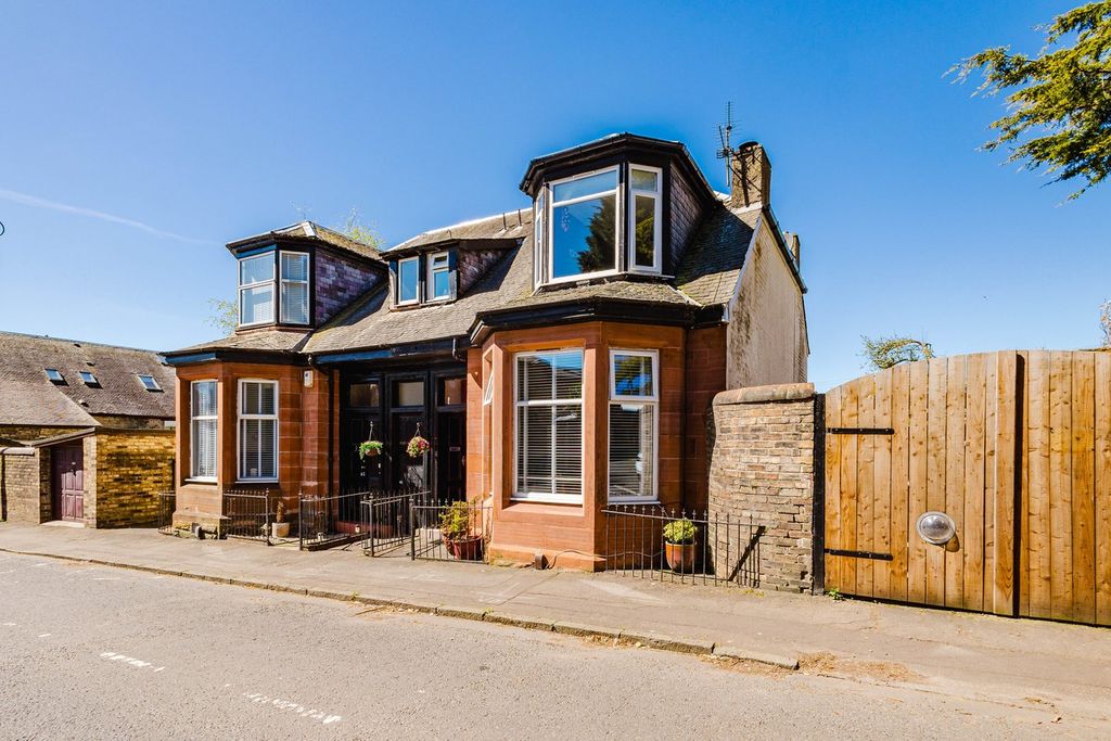 3 bed semi-detached house for saleNursery Avenue, Kilmarnock KA1