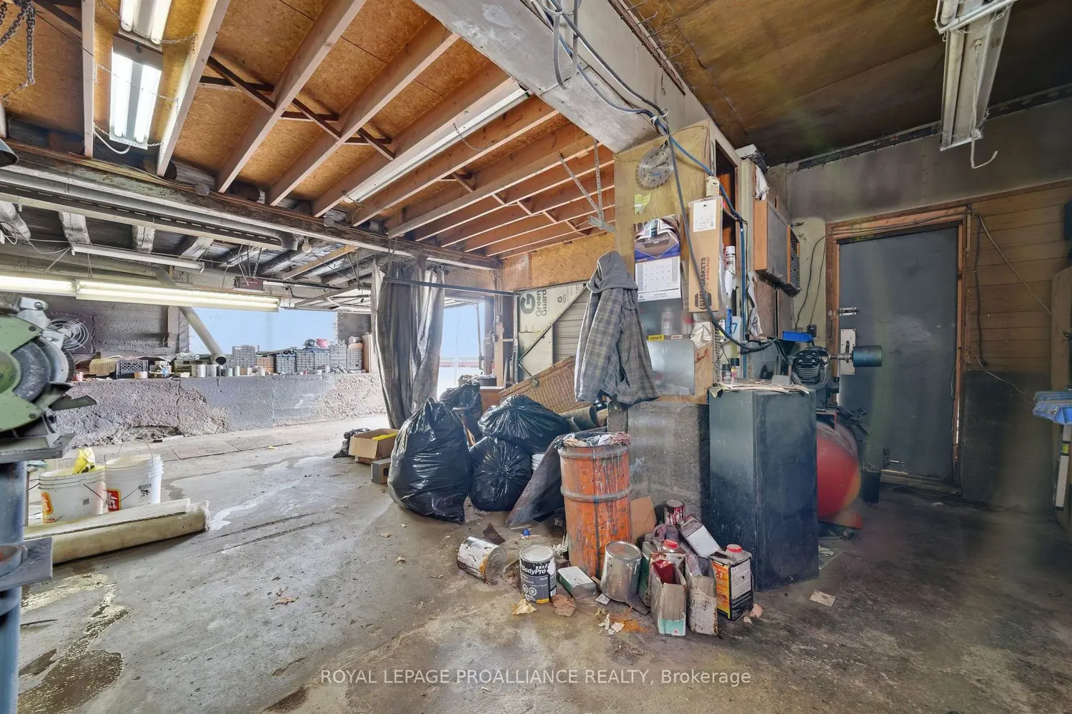 9072 County Rd 45 photo 4