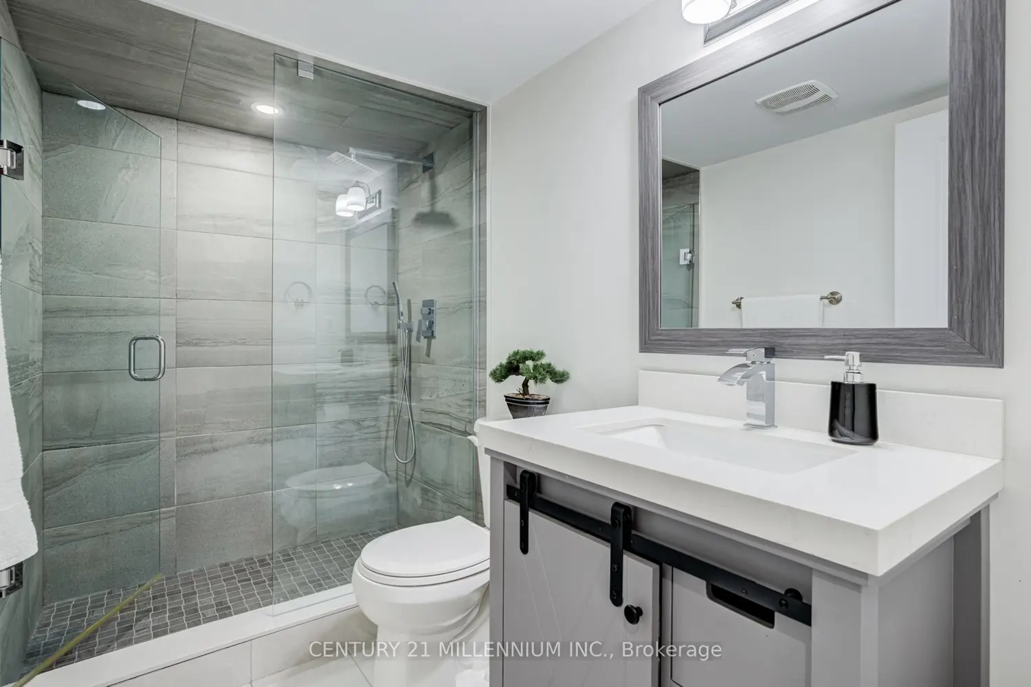 Additional image 16 of 57 Seahorse Avenue