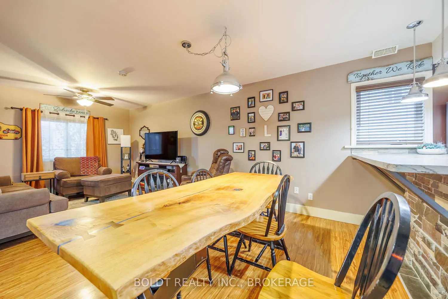 19 Patricia Avenue photo 4