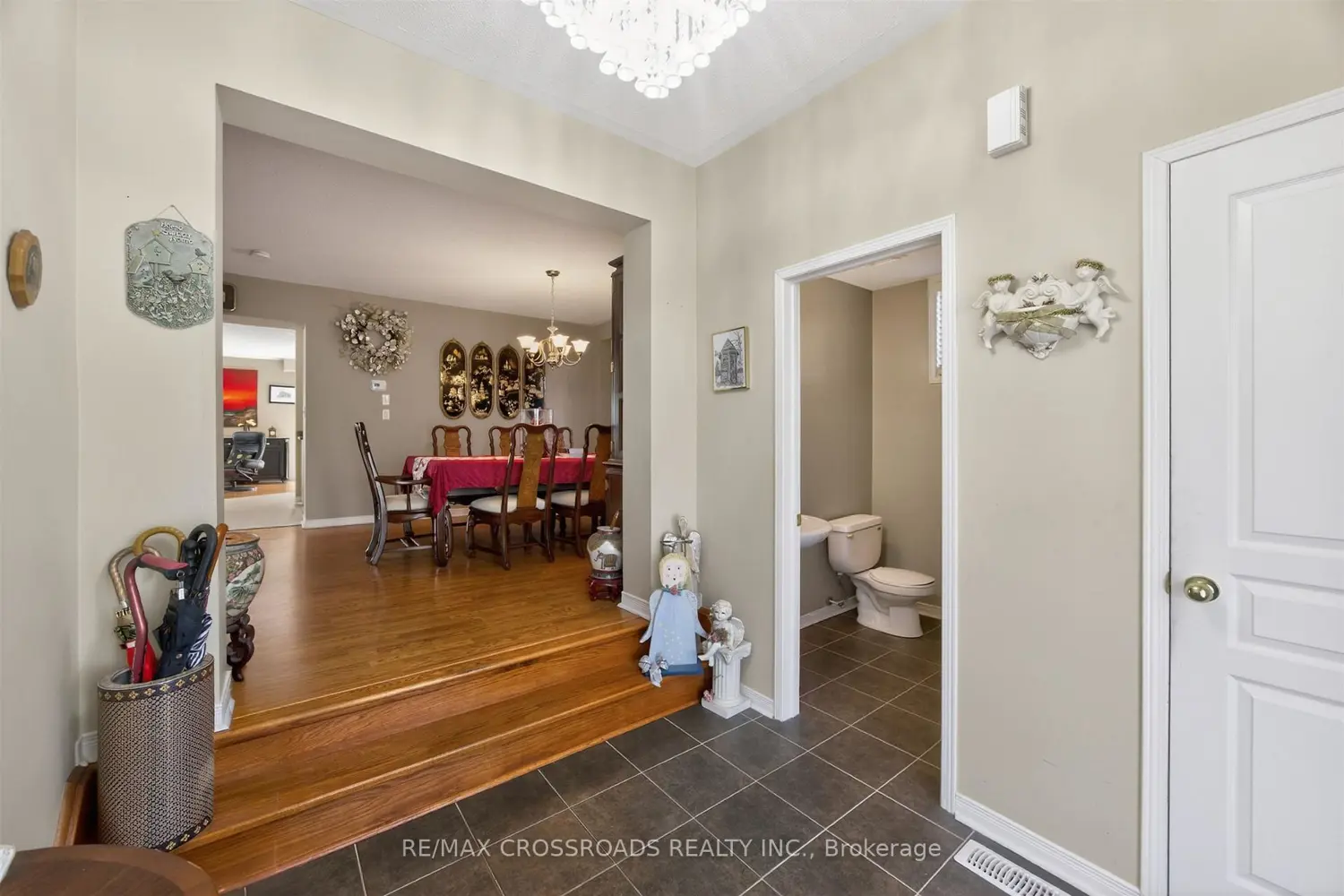 586 Oldman Road photo 4