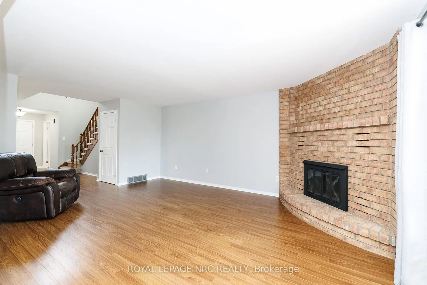 30 Baxter Crescent photo 5