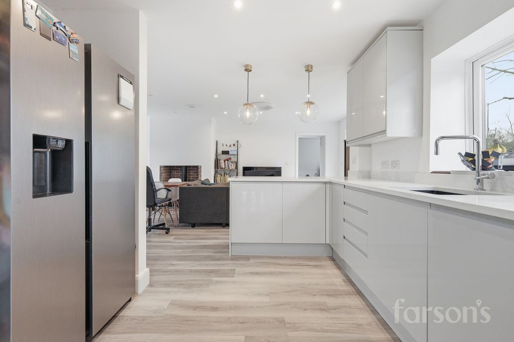 Additional image 9 of 4 bed detached house for saleColyers Lane, Erith DA8