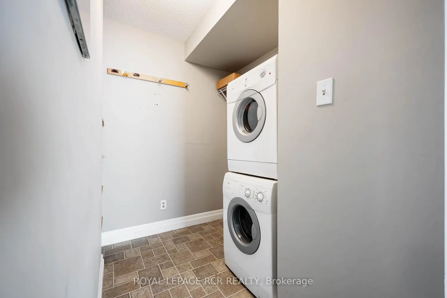 Additional image 11 of 16 Fourth Street 32