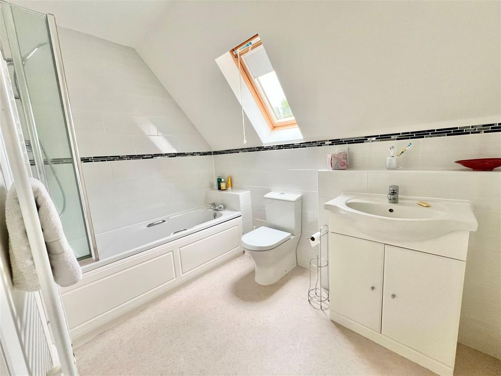 Additional image 19 of 4 bed detached house for saleFreshwater, Isle Of Wight PO40
