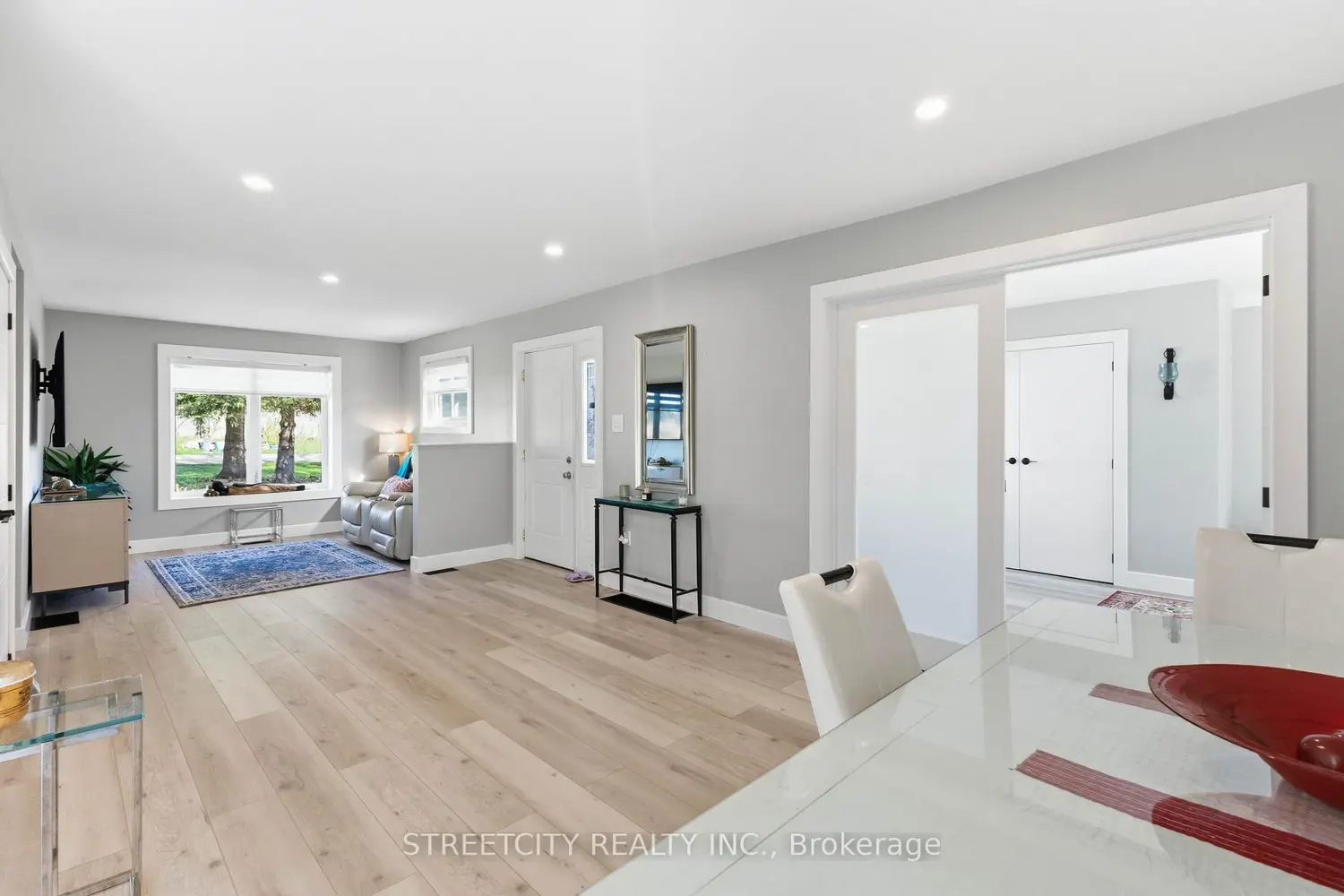 10867 Melrose Drive photo 5