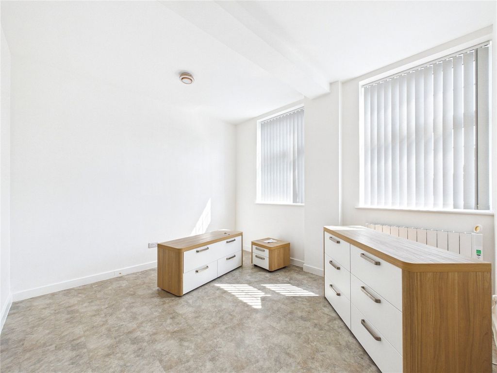 Additional image 6 of 2 bed flat for saleHigh Road West, Felixstowe, Suffolk IP11