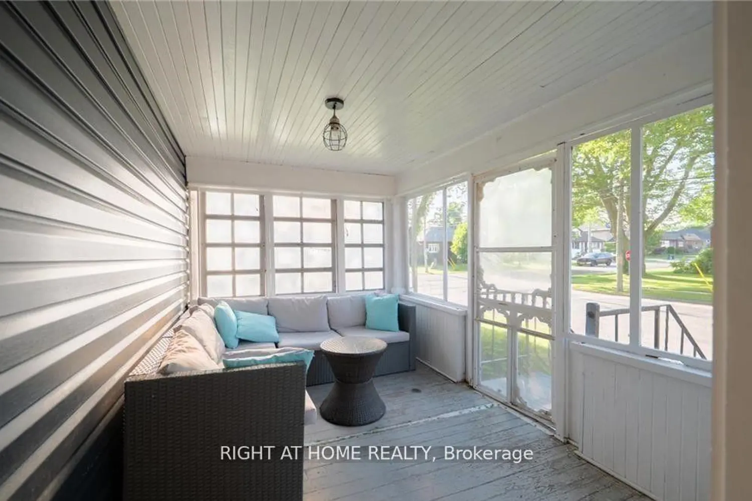129 Forest Avenue photo 2