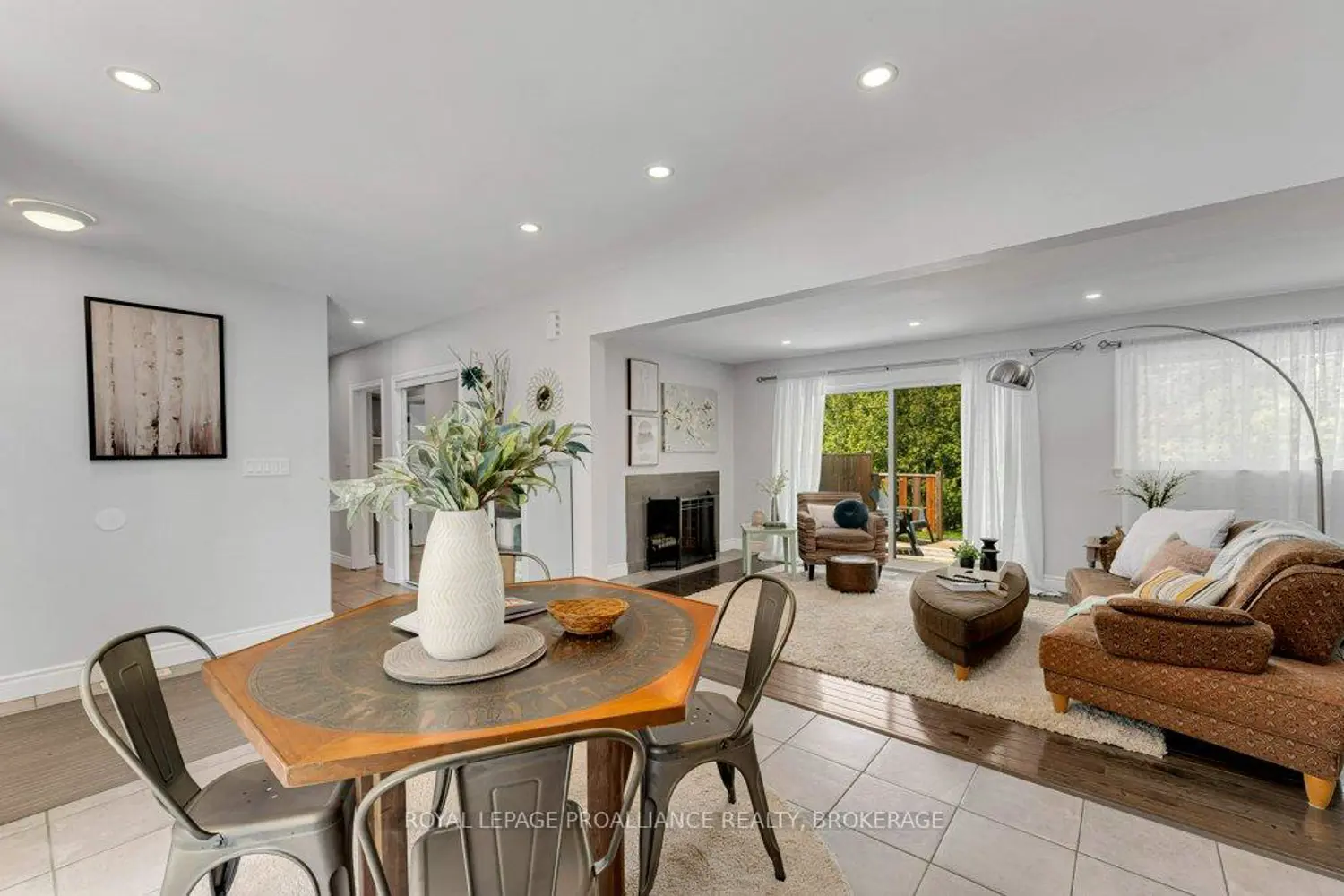 168 Avenue Road photo 3