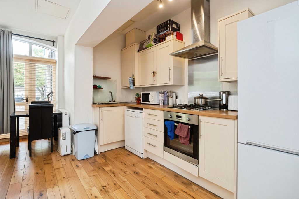 Additional image 3 of 2 bed flat for saleLondon Road, Hurst Green, Etchingham, East Sussex TN19
