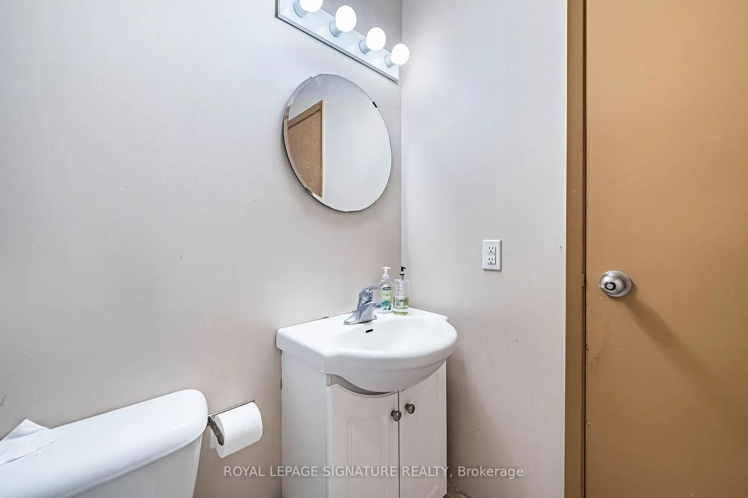 Additional image 12 of 253 Lester Street 203